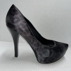 Carlos Santana Platonic Black Leopard Pumps Heels Stilleto Shoe Size 7.5 M